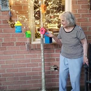 Meet your Posher, Crystal